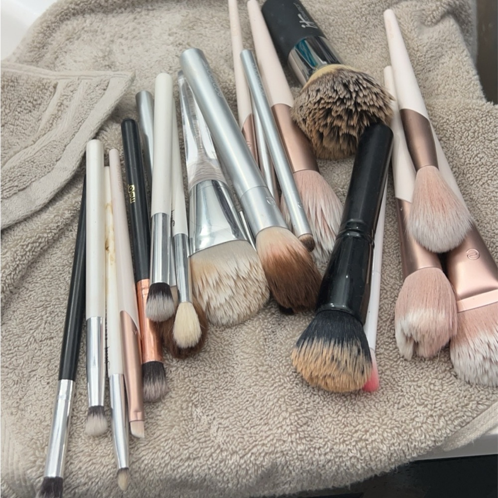 Makeup brush set